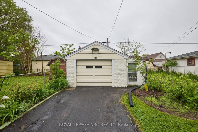 506 Harriet St, Welland, L3B 2J1 | Image 3