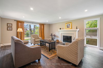 26 Cherry Ave, Pelham - Fonthill image-0-4