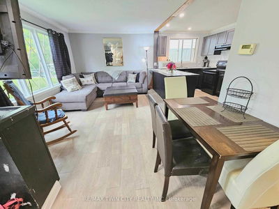 559 Sprucehill Ave, Waterloo -  image-0-2