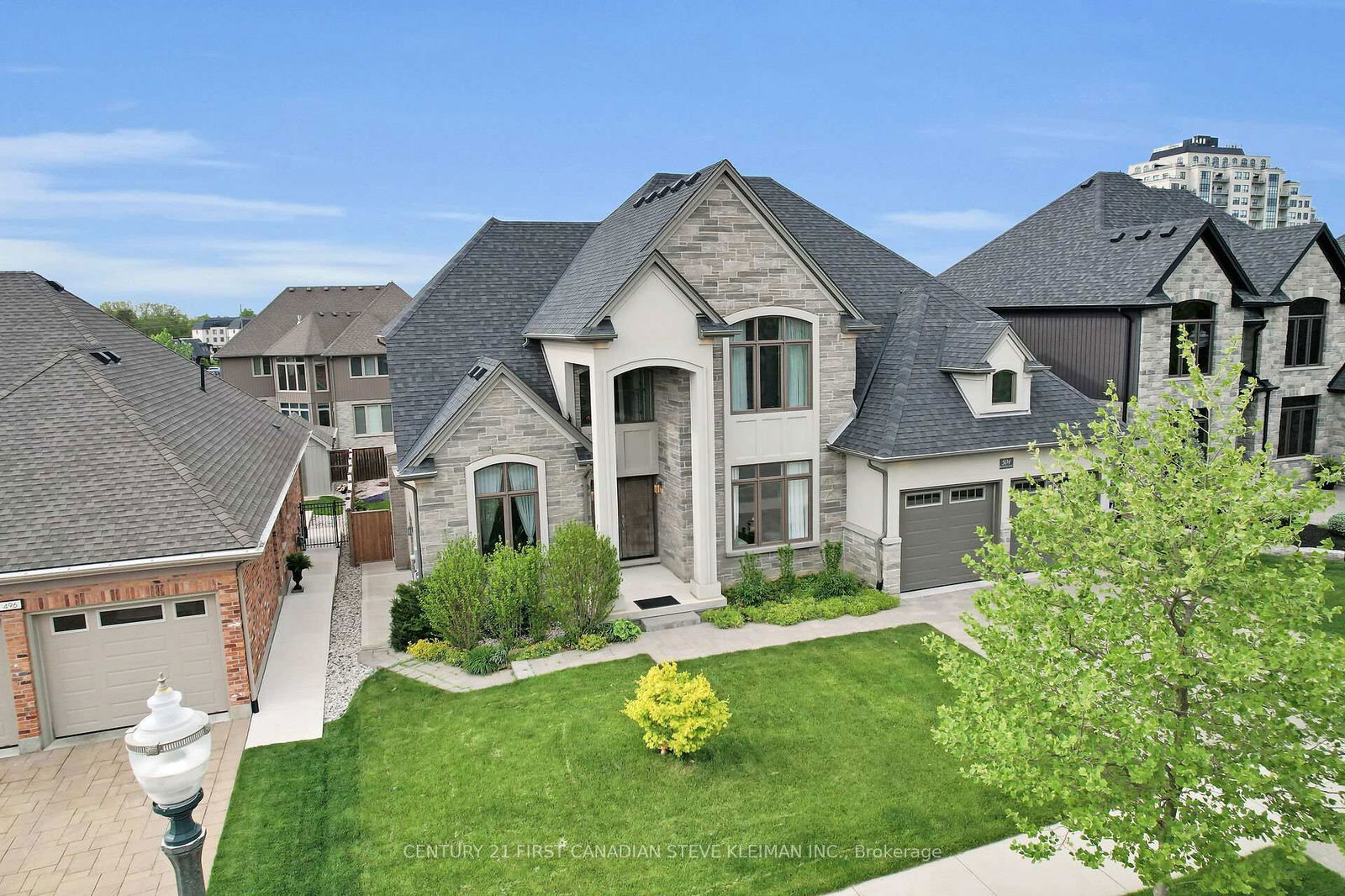 Detached House for sale at 504 Bradwell Chse, London North, North R, N6G 0P7 - MLS: X12167991