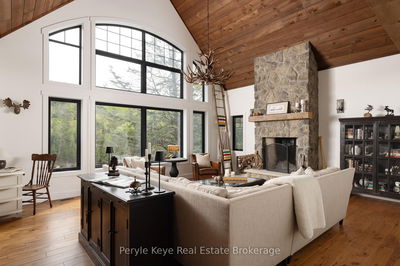 1051 Lakeview Rd, Muskoka Lakes - 