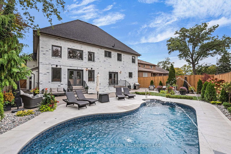 435 Country Club Dr, Windsor -  image-0-0