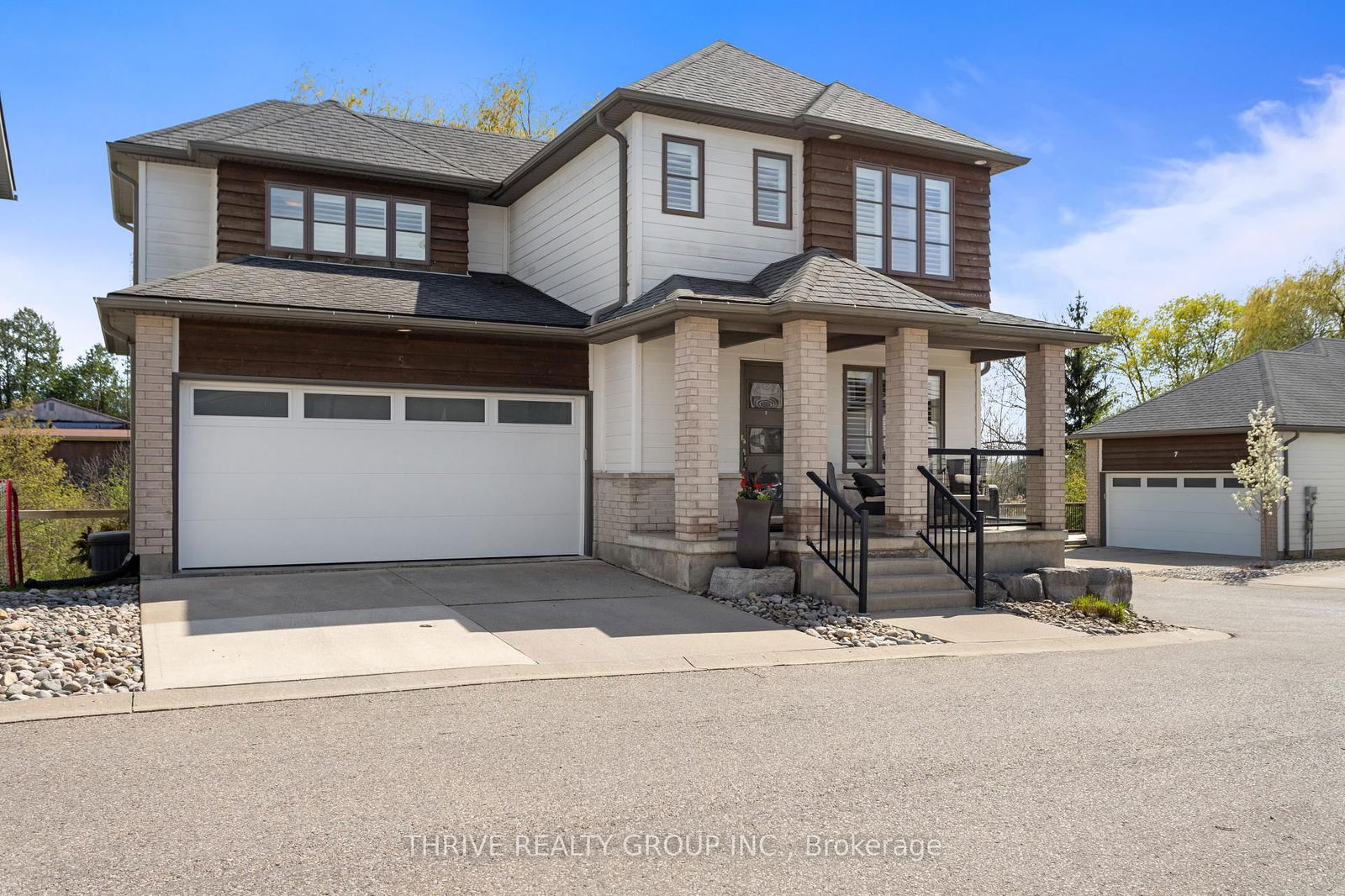 Detached House for sale at 5-727 Apricot Drive, London South, South K, N6K 5A7 - MLS: X12168073