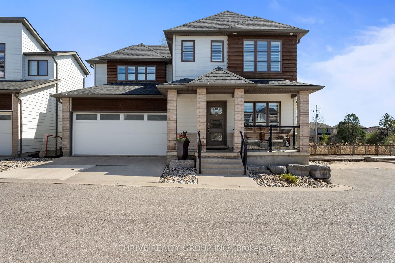 Detached House for sale at 5-727 Apricot Drive, London South, South K, N6K 5A7 - MLS: X12168073