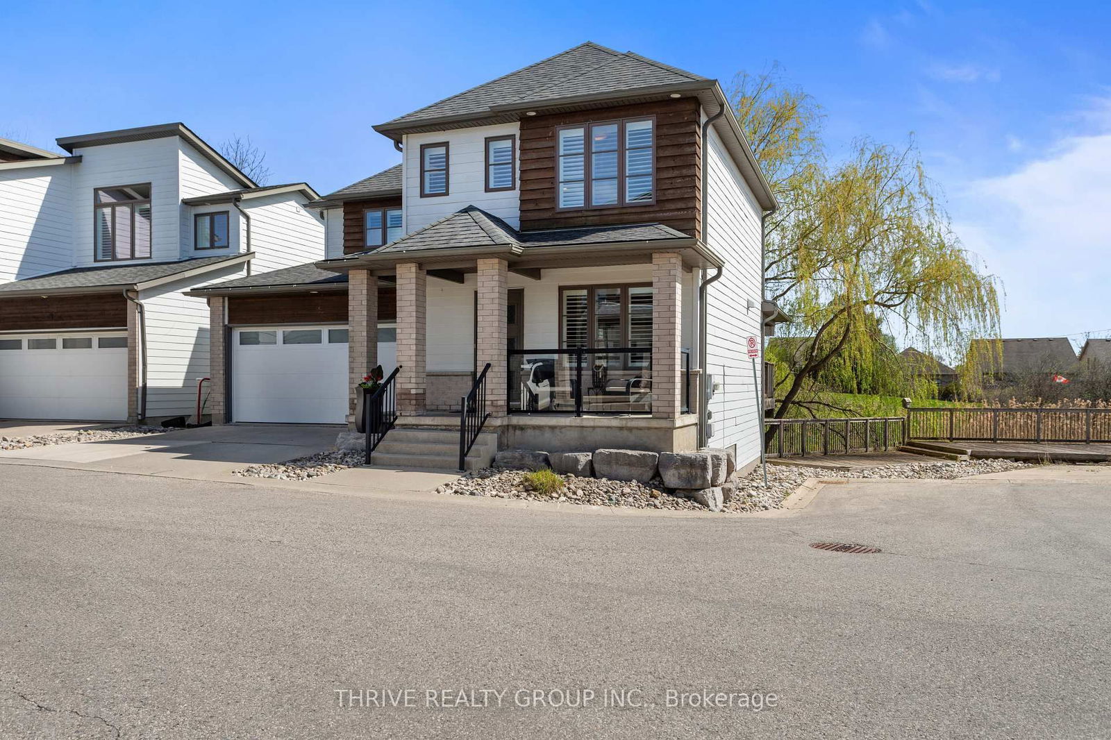 Detached House for sale at 5-727 Apricot Drive, London South, South K, N6K 5A7 - MLS: X12168073