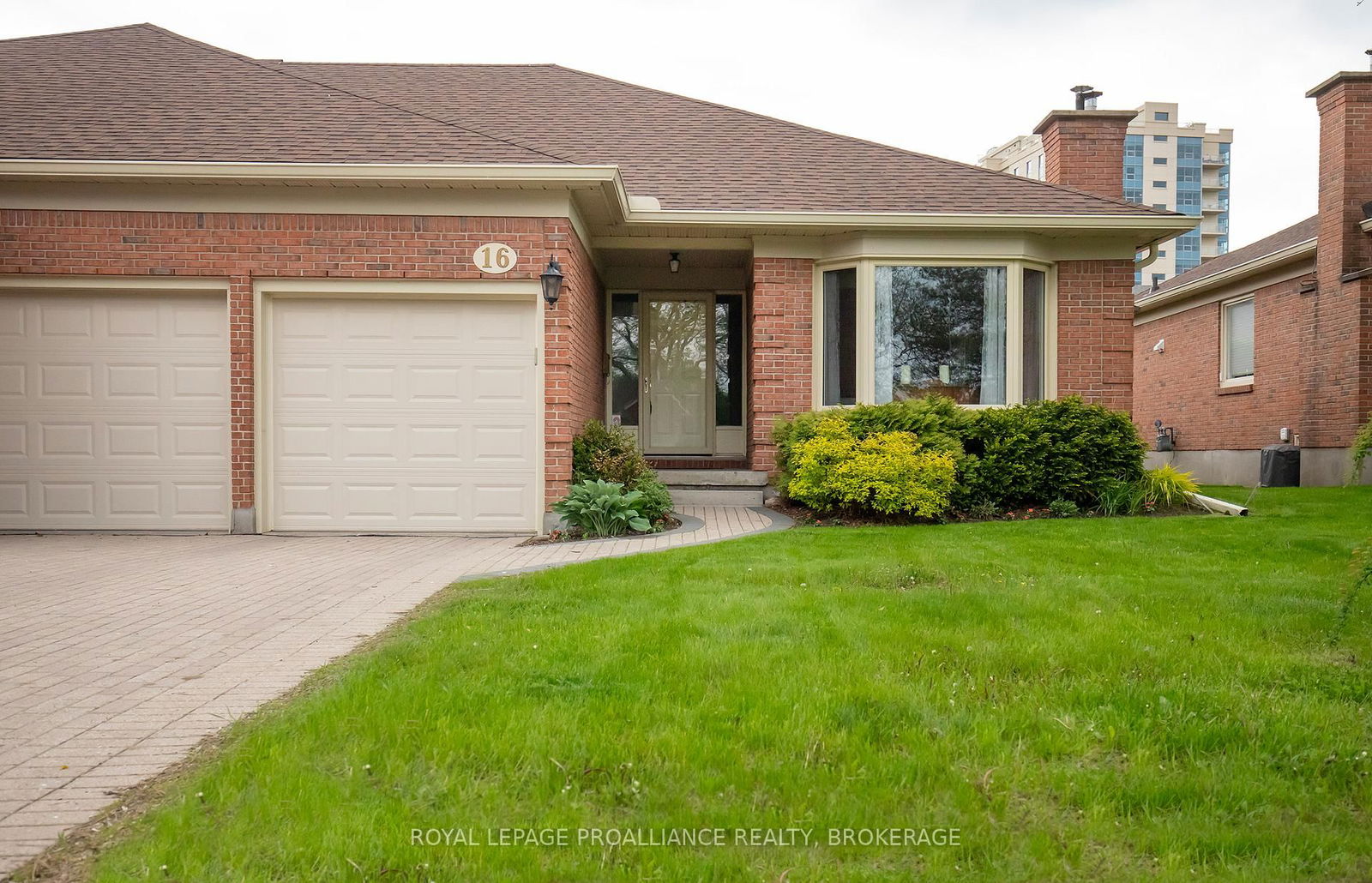 Townhouse for sale at 16-100 Medley Court, Kingston, Kingston East (Incl Barret Crt), K7K 6X1 - MLS: X12168103