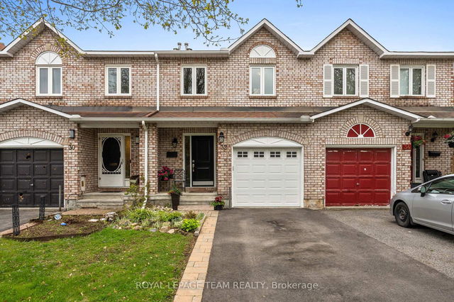 32 Whitegate Crescent