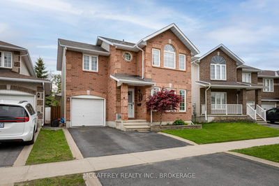 81 SCHOONER Dr, Kingston - Kingston East (Incl Barret Crt)
