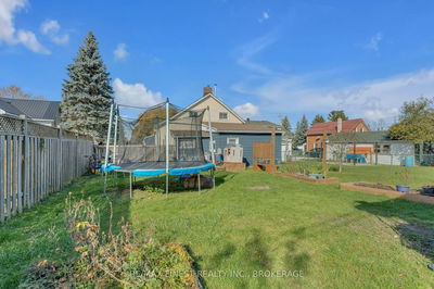 186 Thomas St, Greater Napanee - Greater Napanee image-0-2