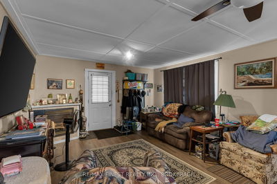 186 Thomas St, Greater Napanee - Greater Napanee image-0-4
