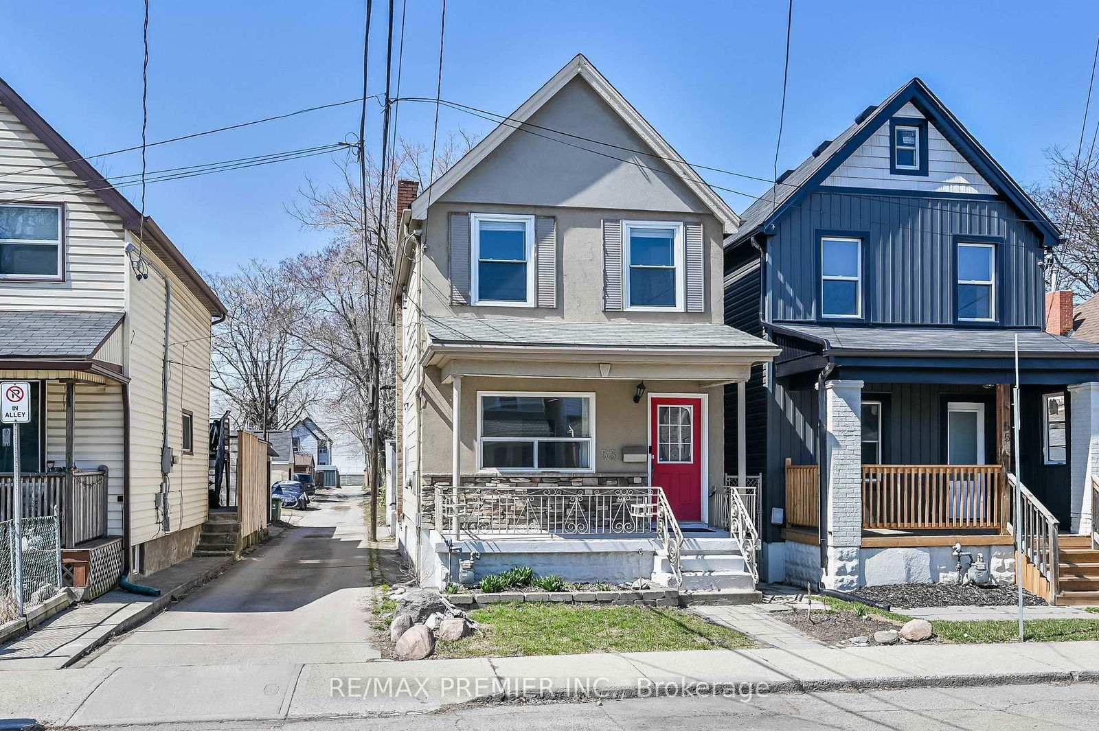 Detached House for sale at 53 Douglas Avenue, Hamilton, Industrial Sector, L8L 5R2 - MLS: X12168499