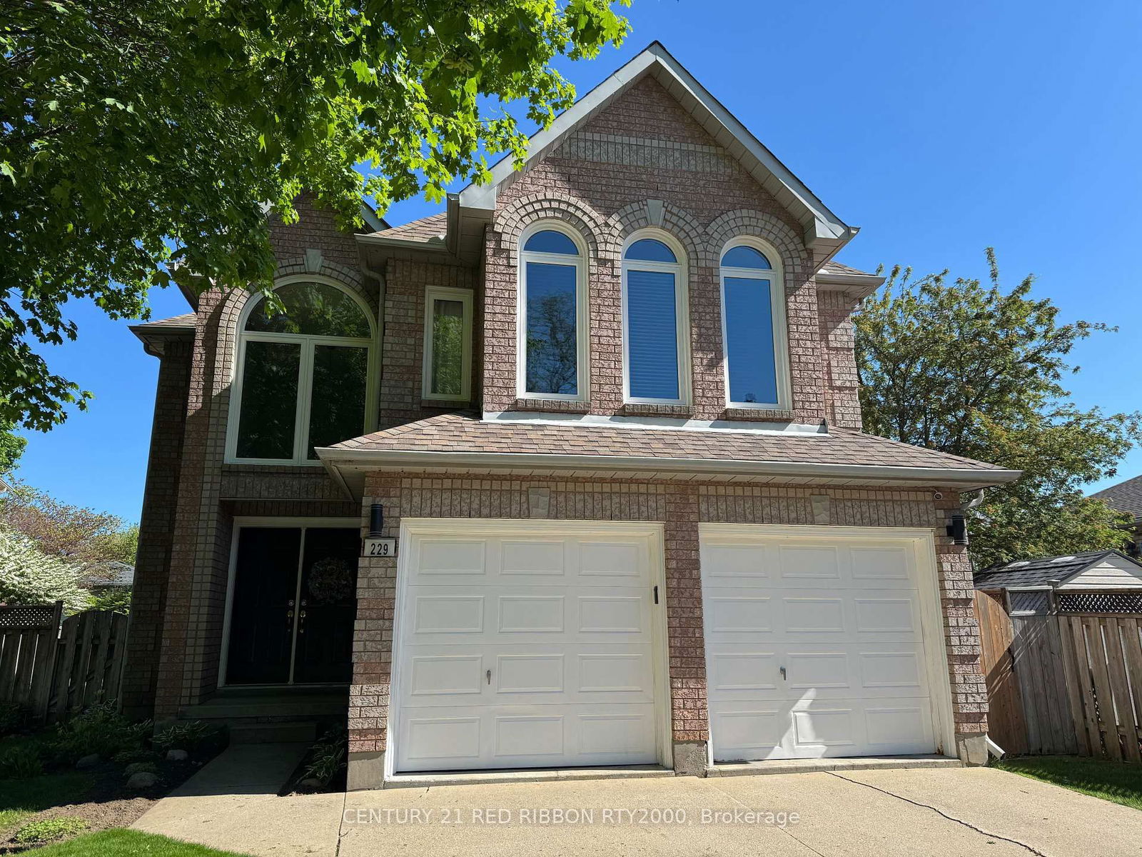 Detached House for sale at 229 Marla Court, Strathroy-Caradoc, NE, N7G 4L8 - MLS: X12168794