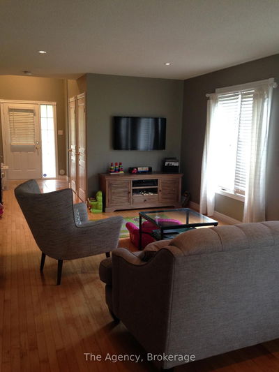 189 Livingston Ave, Grimsby - Grimsby West image-0-1