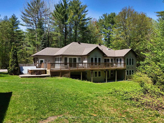 2095 Cedar Lane