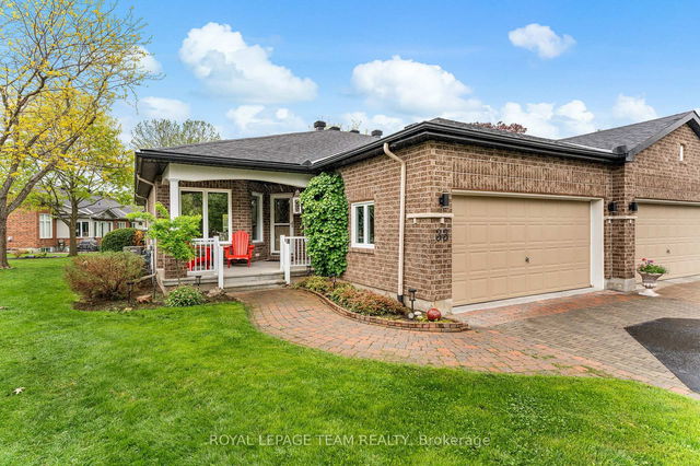 33 Waterthrush Crescent