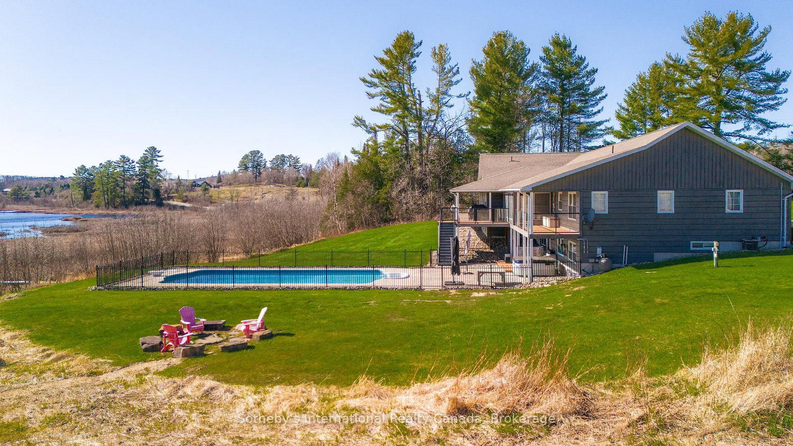 427 WEST BROWNS Road • Huntsville, ON photo 38