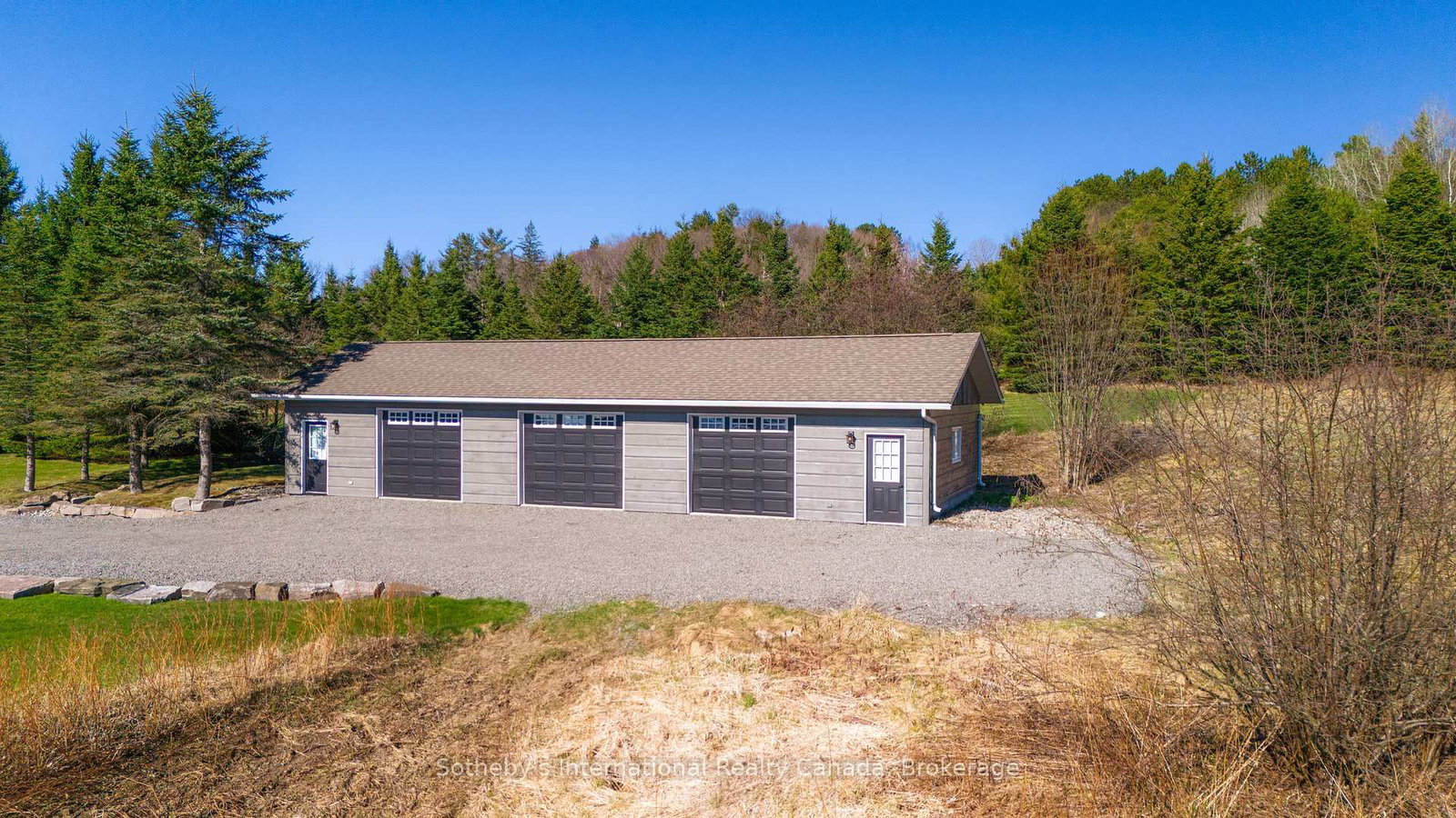427 WEST BROWNS Road • Huntsville, ON photo 48