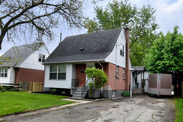 90 Howe Avenue