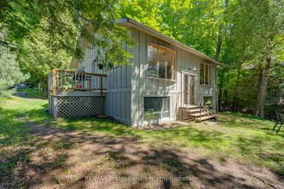 1014 REID Lane, Lake of Bays - Franklin image-0-2