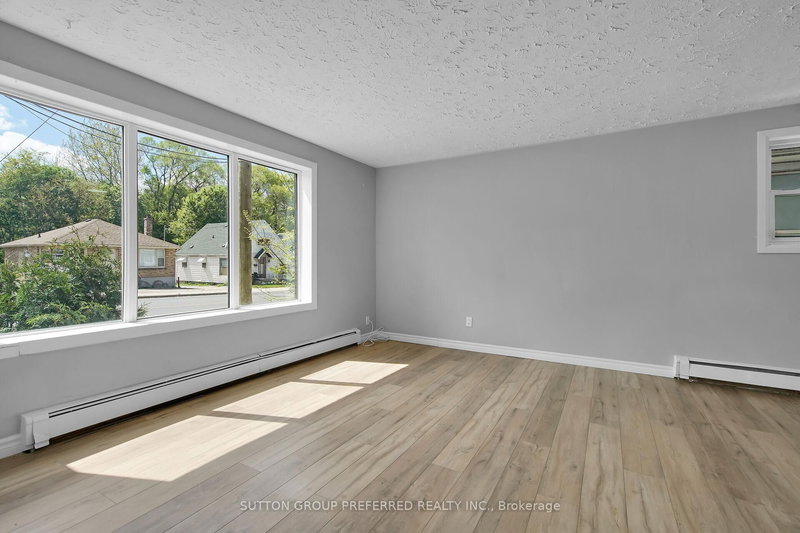 18.5 Adelaide St S, London South, N5Z 3J8 | Image 3