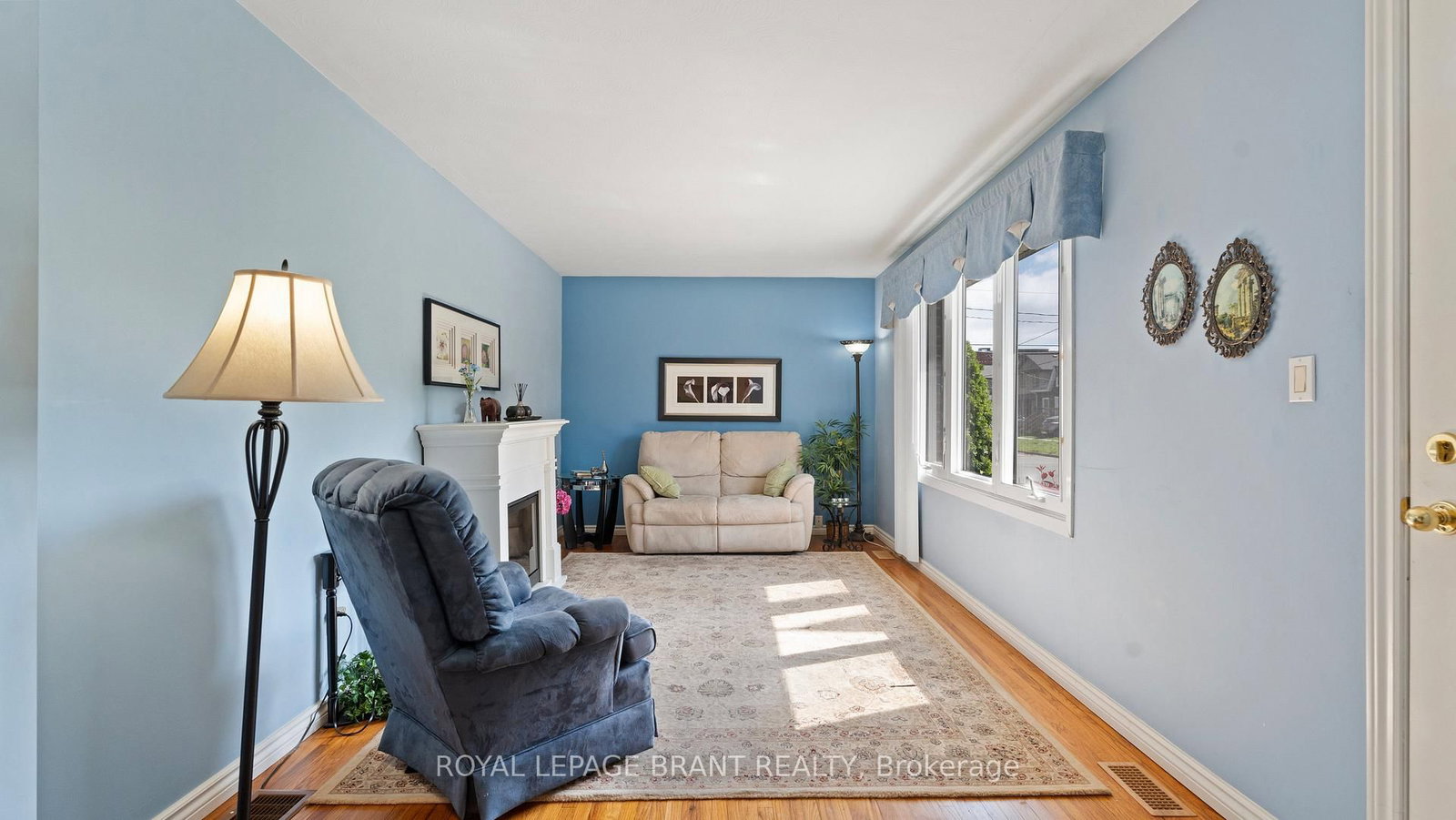 Listing Image 7