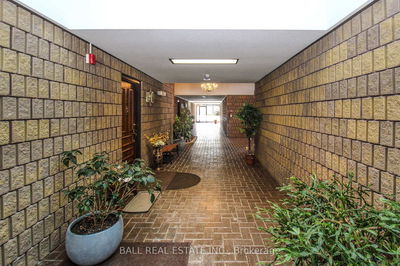 Unit #2 — 3 Paddock Wood, Peterborough East - 4 North image-0-1