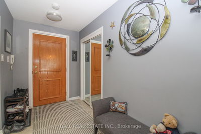Unit #2 — 3 Paddock Wood, Peterborough East - 4 North image-0-3
