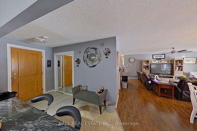 Unit #2 — 3 Paddock Wood, Peterborough East - 4 North image-0-4