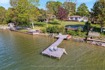 318 Island Rd, Prince Edward County - Hallowell Ward image-0-3