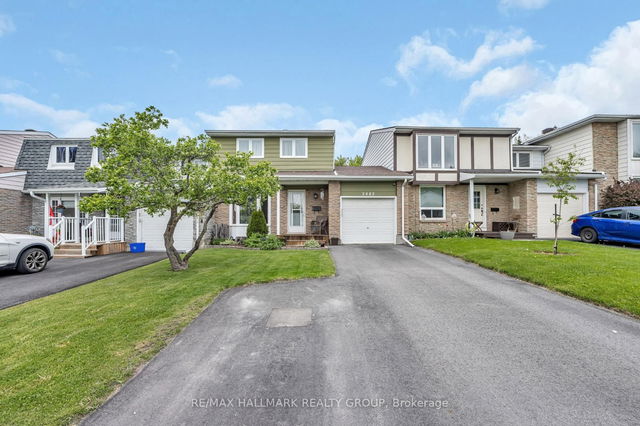 2482 Autumn Hill Crescent