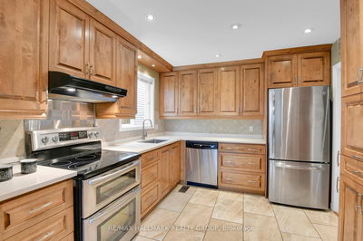 411 Sanderling Cres, Orleans - Chatelaine Village image-0-4
