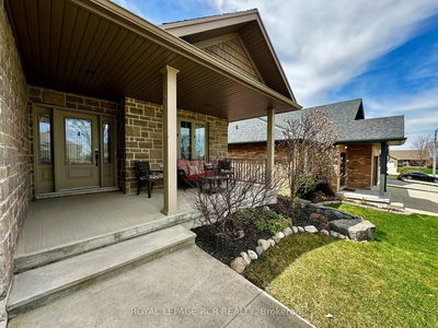 184 Ruby's Cres, Wellington North - Mount Forest image-0-3