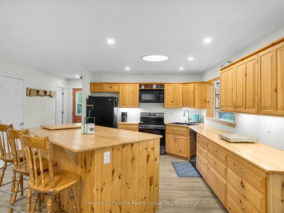 2302 Buckslide Rd, Algonquin Highlands - Stanhope image-0-1