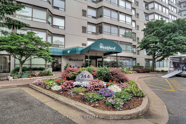 1106 - 744 Wonderland Road
