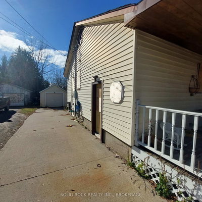 8 Albert St, Prince Edward County - Picton Ward image-0-1