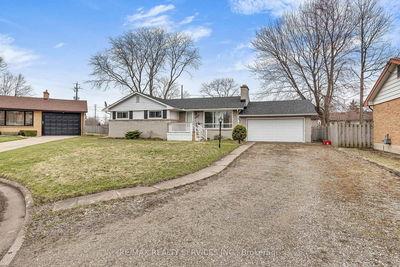 1547 Cherrylawn Cres, Windsor -  image-0-2