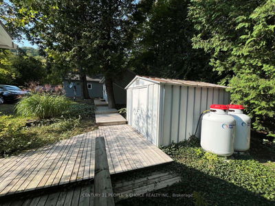 606 Mallory Beach Rd, South Bruce Peninsula - South Bruce Peninsula image-0-4