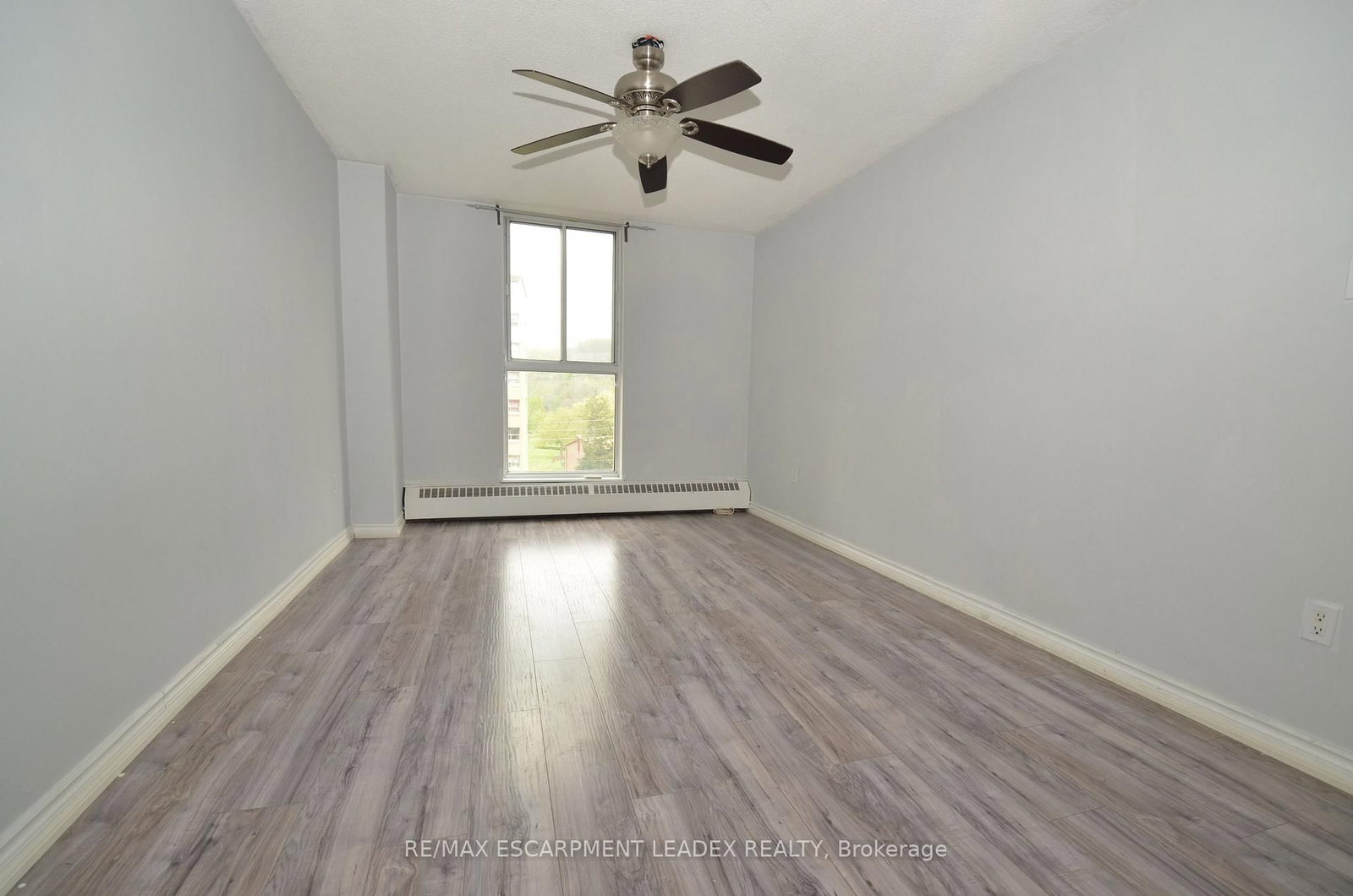 1964 Main Street W, Unit 1002 - Photo 18