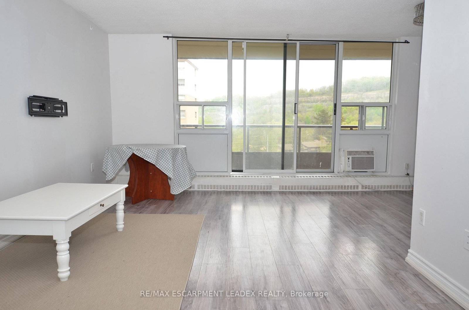 1964 Main Street W, Unit 1002 - Photo 4