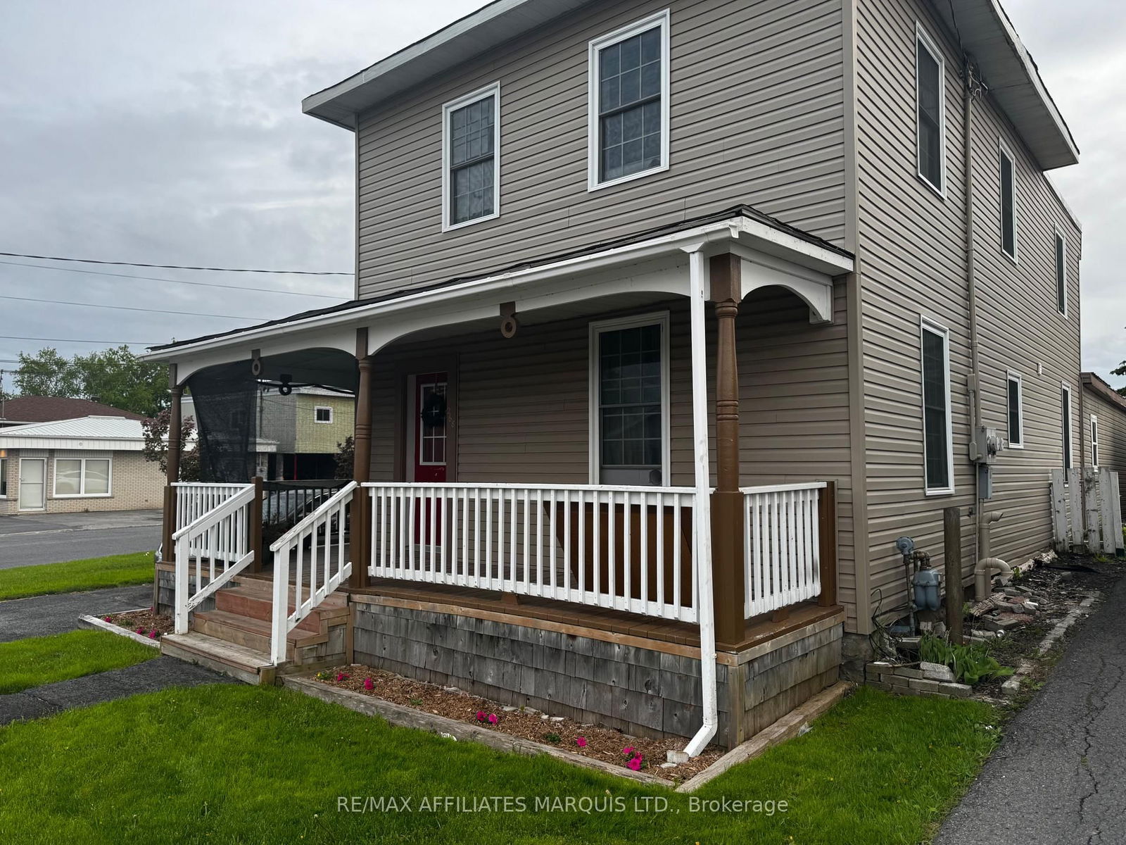 Semi-Detached House for sale at 270 Alexandria Main Street, North Glengarry, Alexandria, K0C 1A0 - MLS: X12171485