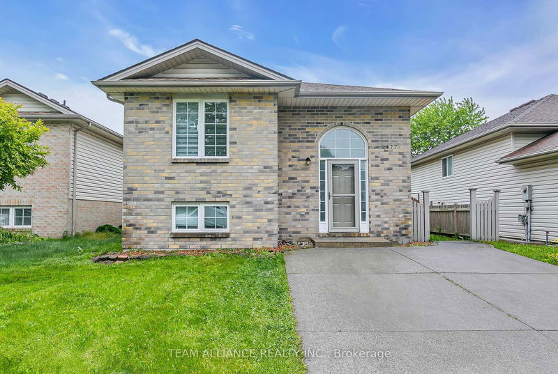 2477 Trappers Ave, Windsor -  image-0-0