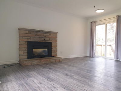 18 Manor Cres, Quinte West - Trenton Ward image-0-4