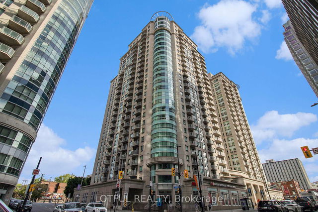 1703 - 234 Rideau Street