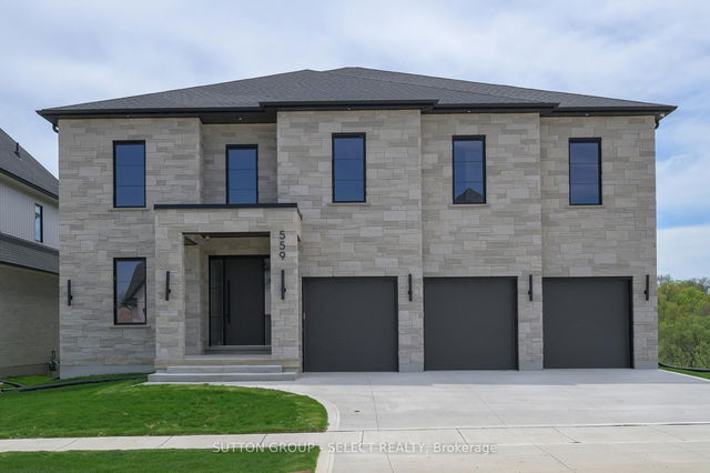 559 Creekview Chase