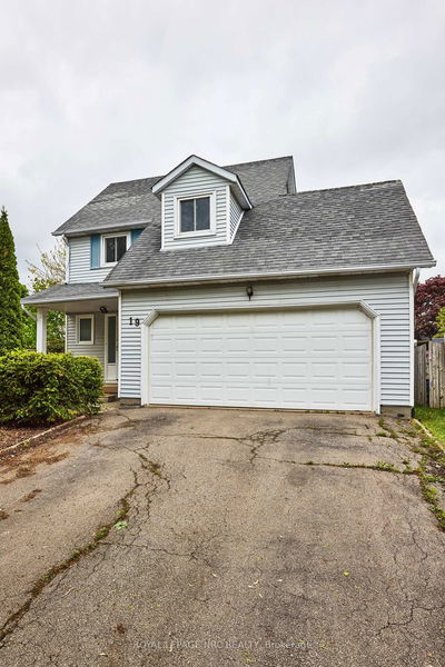 19 Rannie Crt, Thorold - Confederation Heights image-0-1