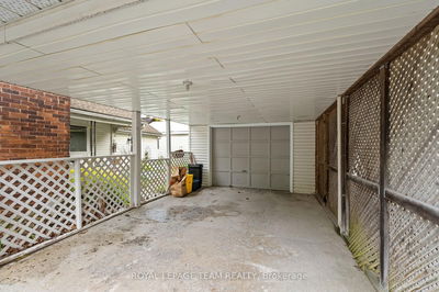 82 Lake Ave, Carleton Place - Carleton Place image-0-2