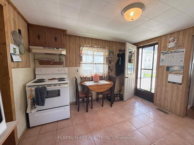 120 Blake St, Chatham-Kent - Wallaceburg image-0-3