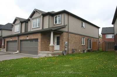 148 Winterberry Blvd, Thorold - Confederation Heights image-0-2