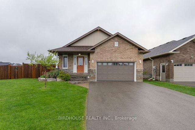 10 Newton Avenue