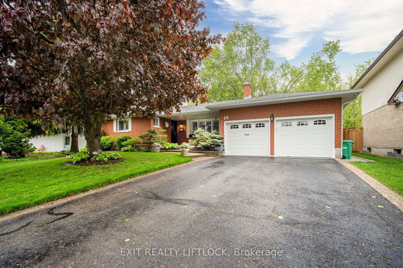 68 Champlain Cres, Peterborough North - 1 University Heights image-0-0